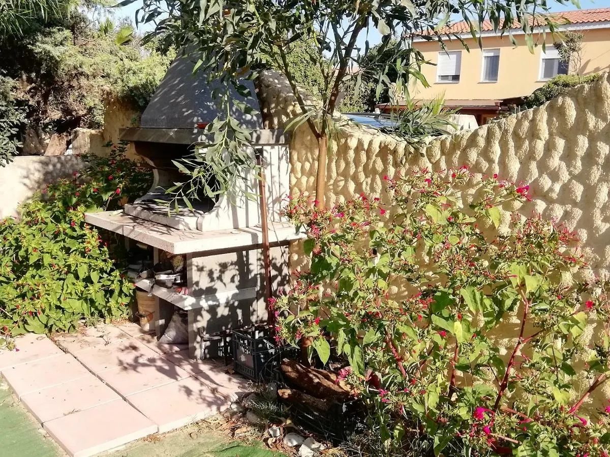 פוצו אידו Apartment The Sea Of Sardinia Domus Gerardii